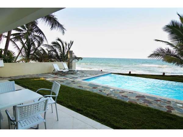 Luxury Ocean Front Penthouse Good Deal!